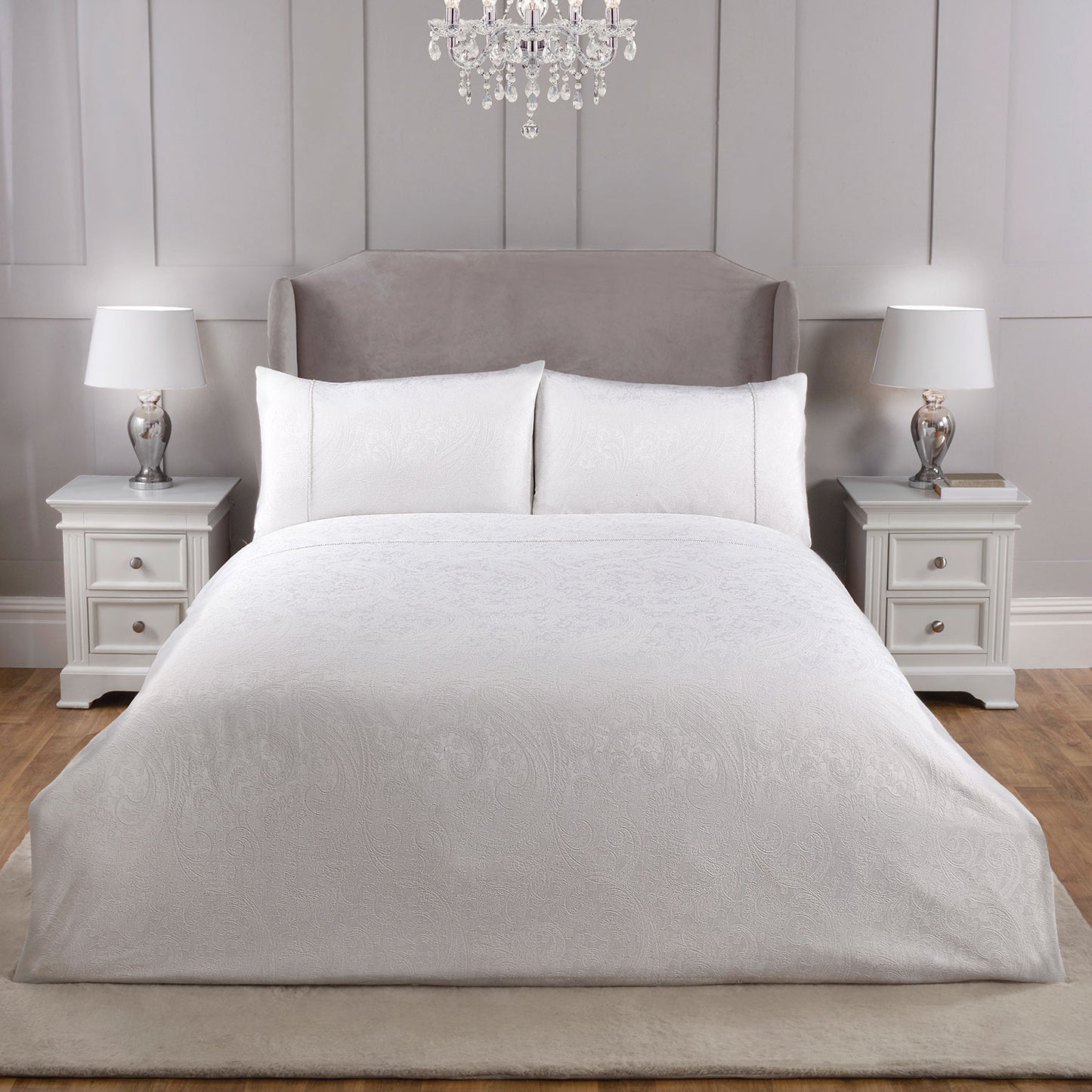 Paisley White Luxury Jacquard 5 Piece Bedding Collection