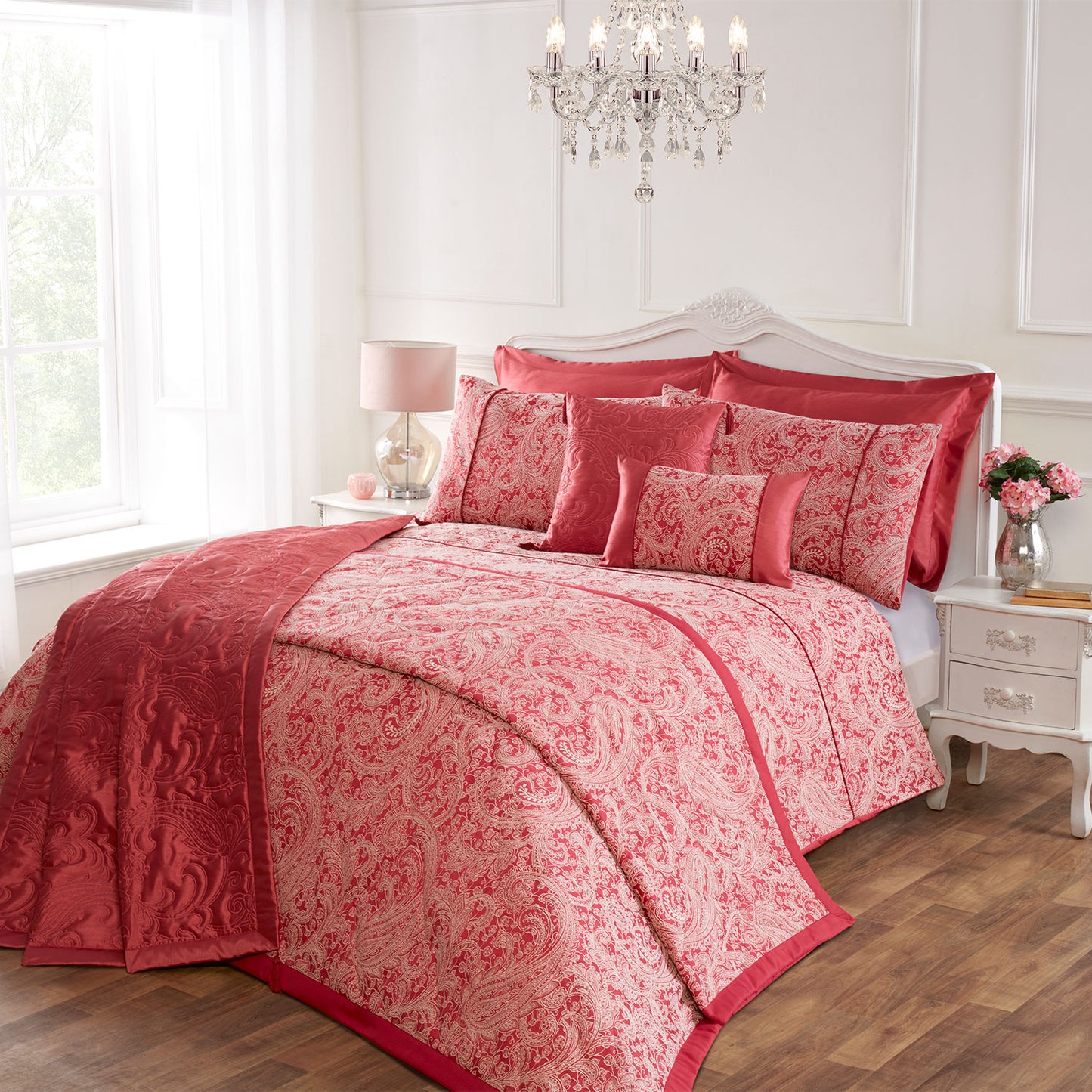 Paisley Rose Luxury Jacquard Quilted Throw (150cm x 200cm)