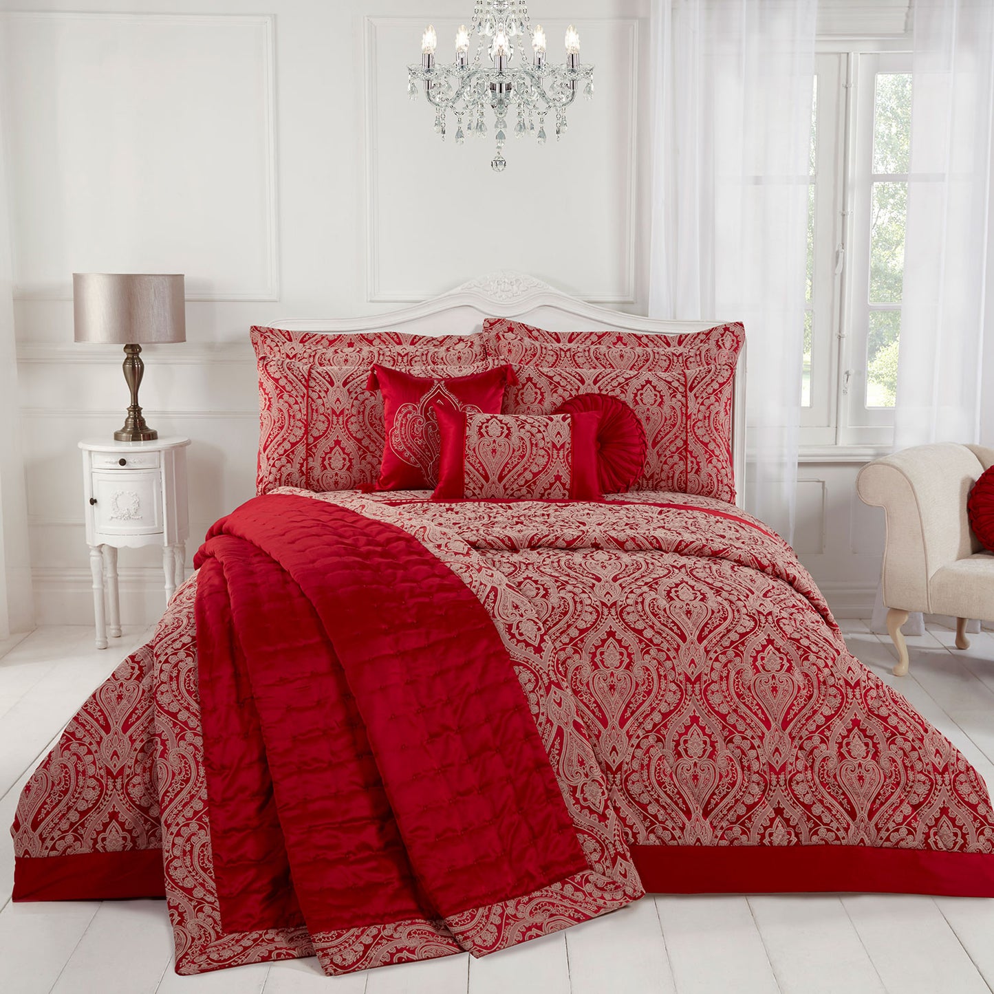 Regency Red Quilted Pintuck Throw (240cm x 160cm)