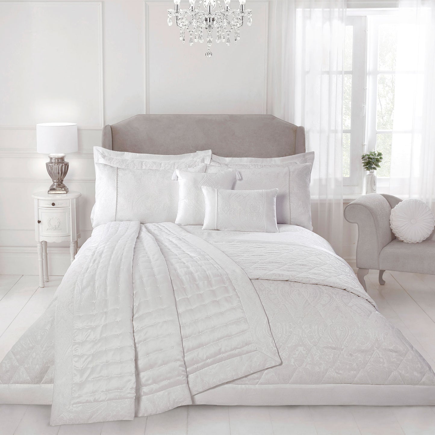 Regency White Luxury Cotton Rich Jacquard Duvet Cover