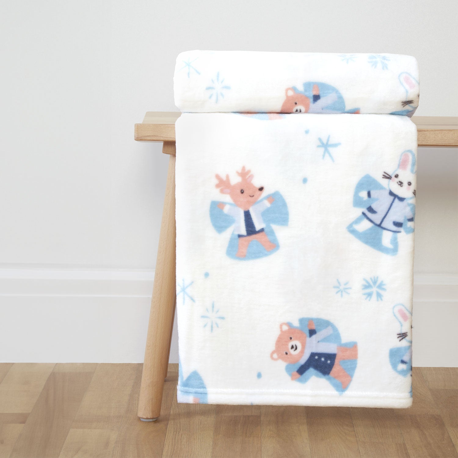 Snow Angel Friends White Printed Fleece Throw (130cm x 150cm) Julian