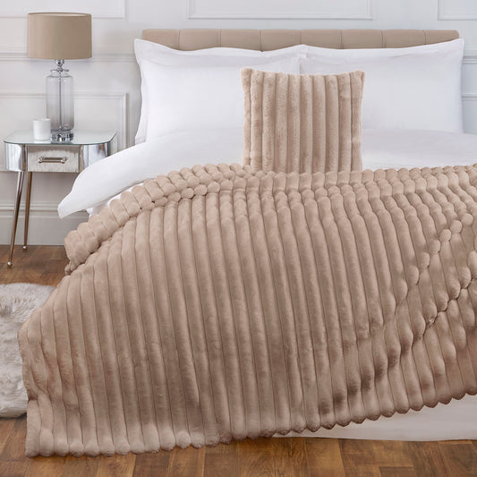 Fairmont Mink Luxury Faux Fur Throw (130cm x 200cm)