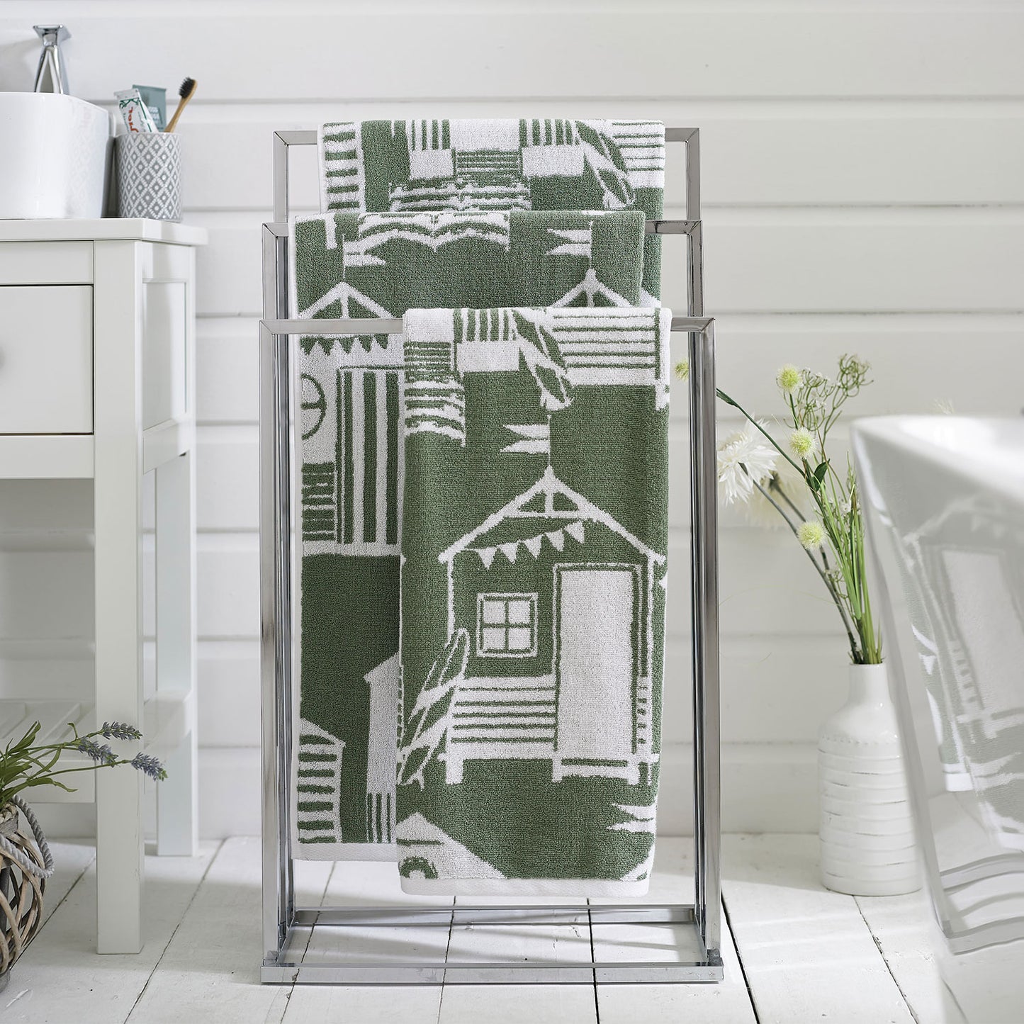 Lobster Creek Kings Parade Olive Green Towels