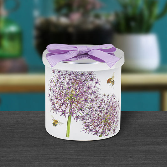 Bee-Tanical Alliums Candle