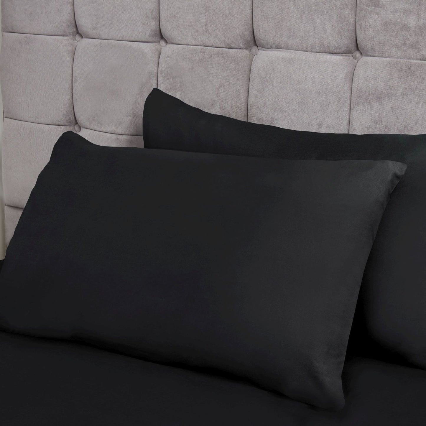 Lyla Black Housewife Pillowcase (Pair)