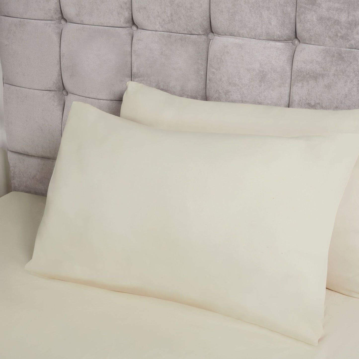 Lyla Cream Housewife Pillowcase (Pair)