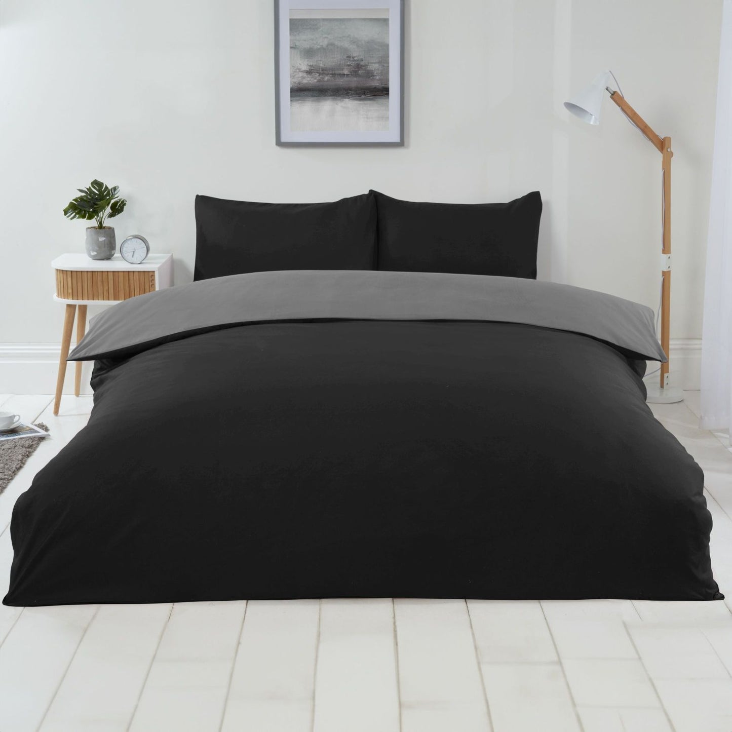 Lyla Black and Grey Reversible Duvet Set