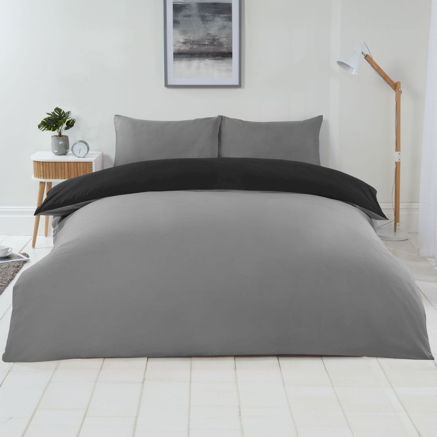 Lyla Black and Grey Reversible Duvet Set