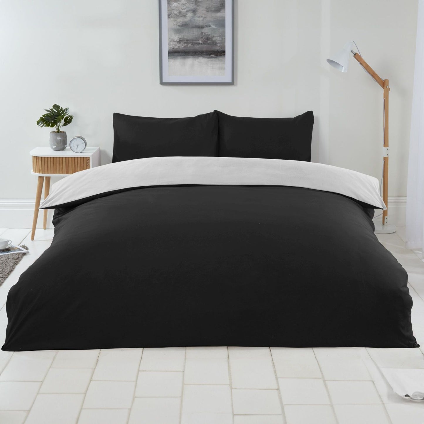 Lyla Black and White Reversible Duvet Set