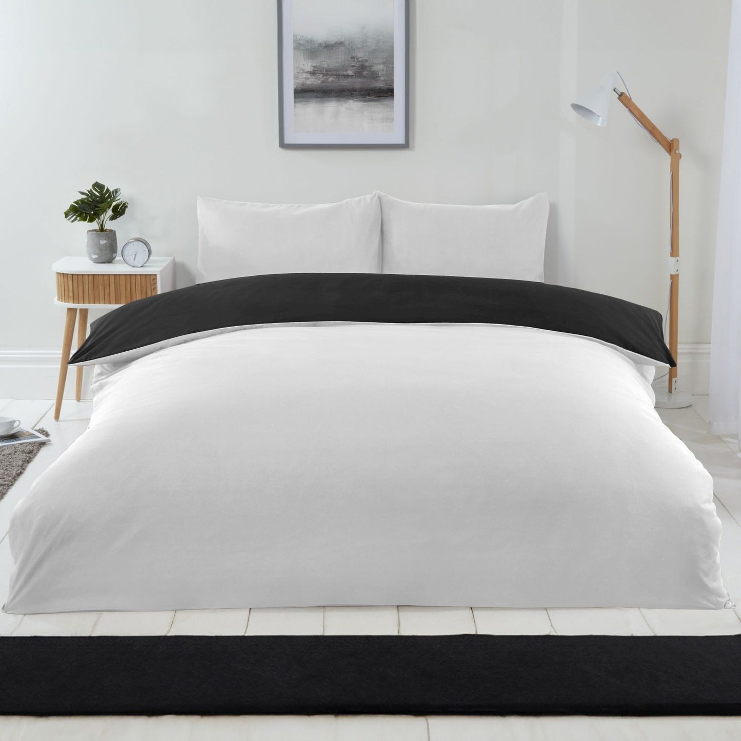 Lyla Black and White Reversible Duvet Set