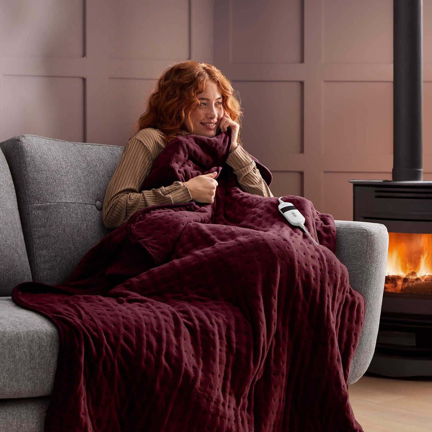 Silentnight Luxury Berry Fleece Heated Throw
