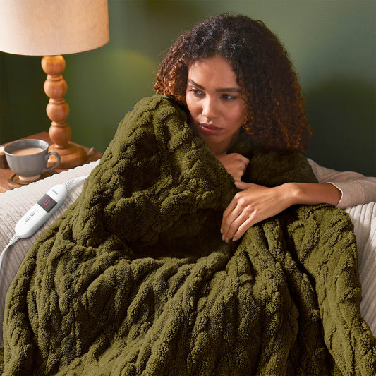 Silentnight Luxury Super Cosy Green Heated Throw