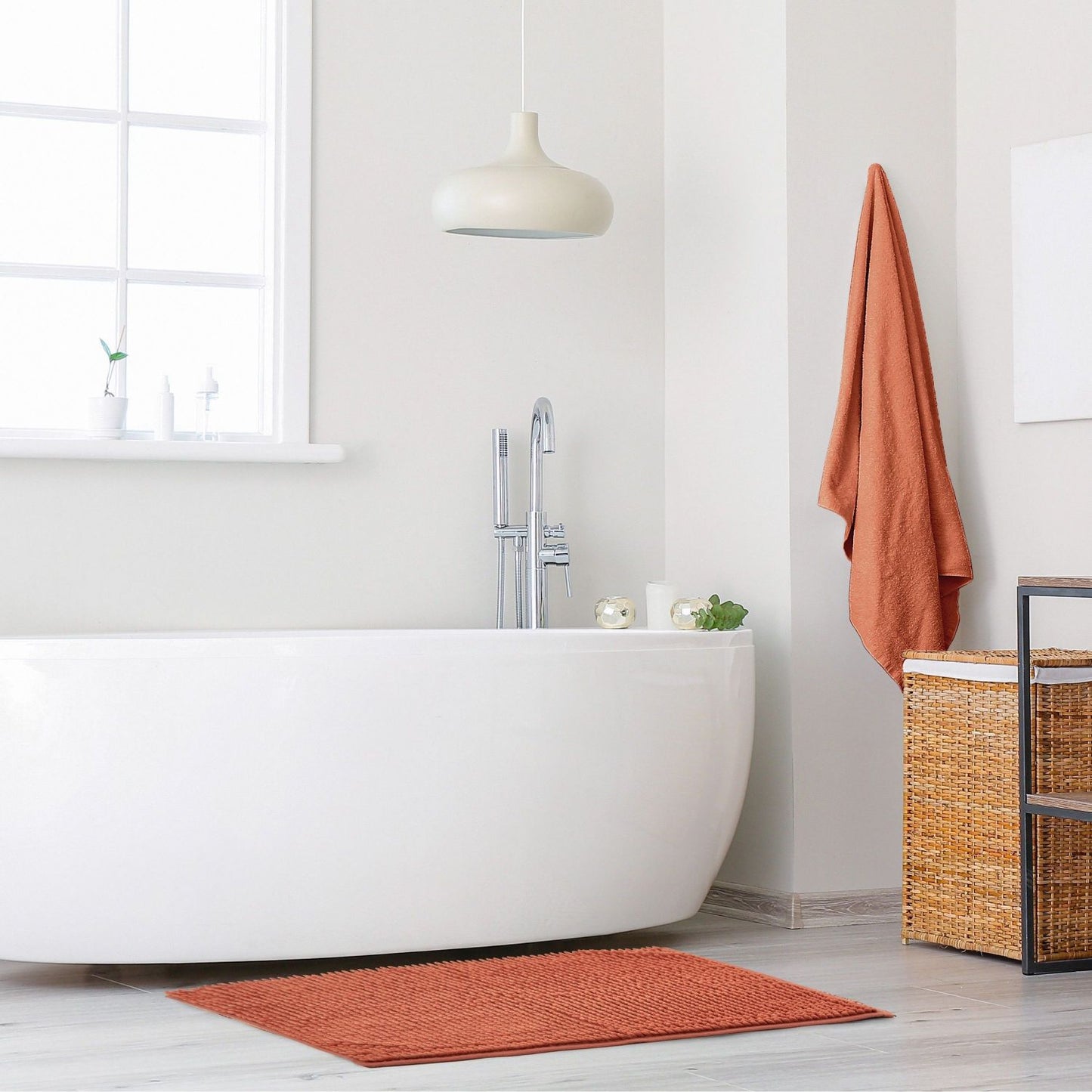 Noodle Orange Soft Touch Non-Slip Bath Mat