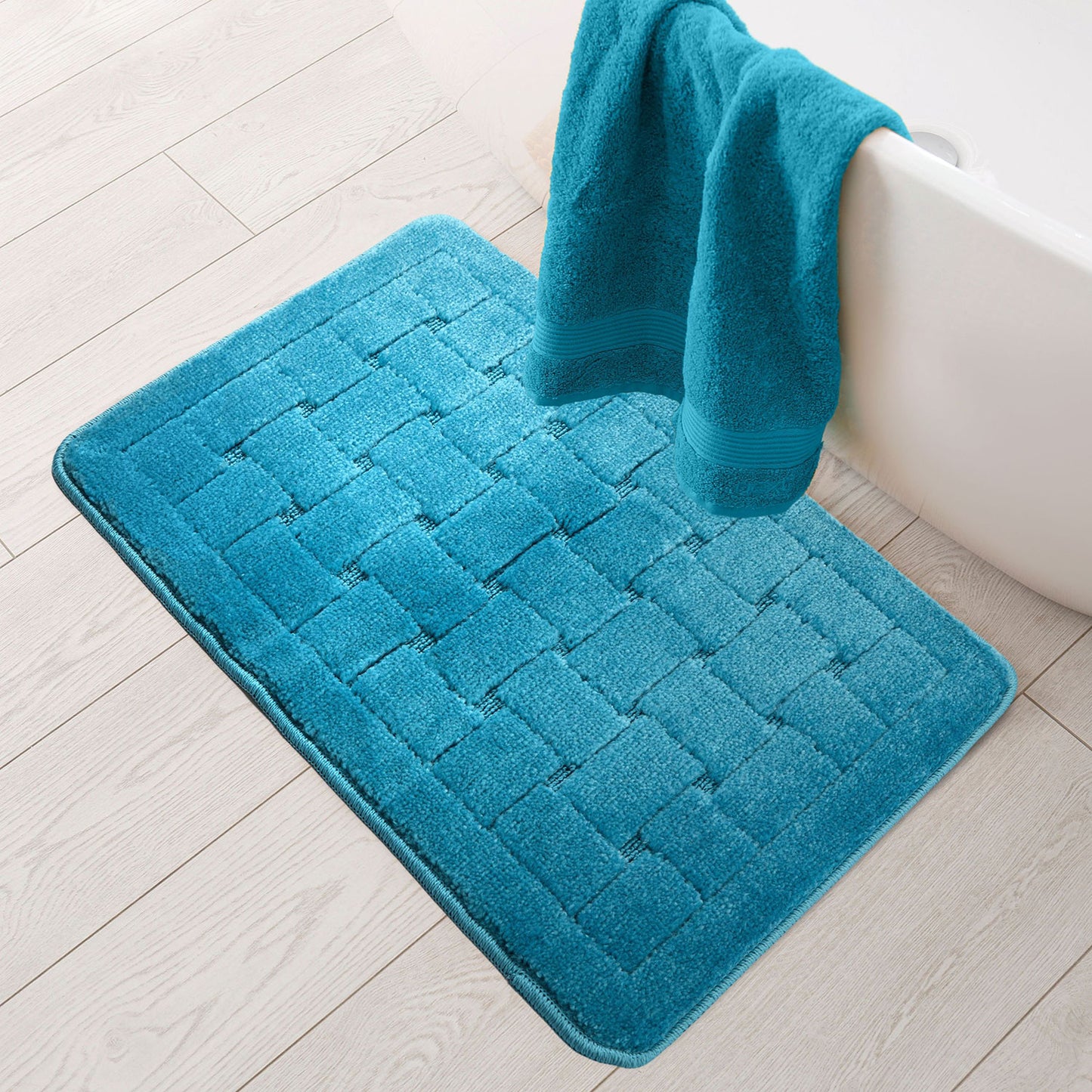 Orkney Aqua Crosshatch Bath Mat