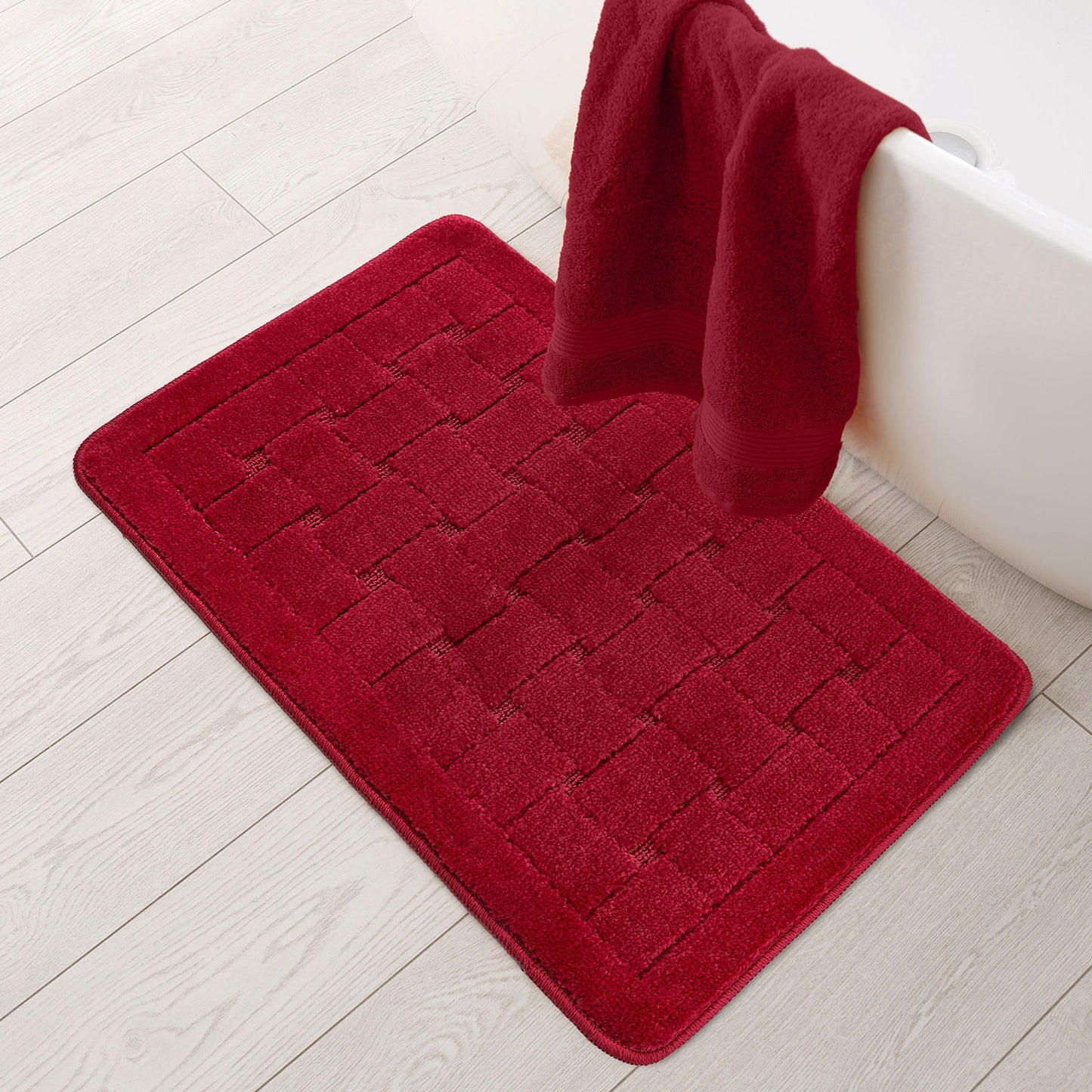 Orkney Bordeaux Red Crosshatch Bath Mat