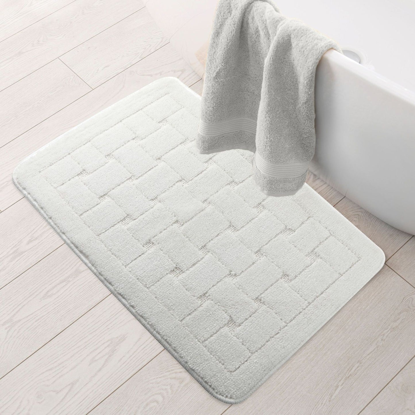 Orkney White Crosshatch Bath Mat