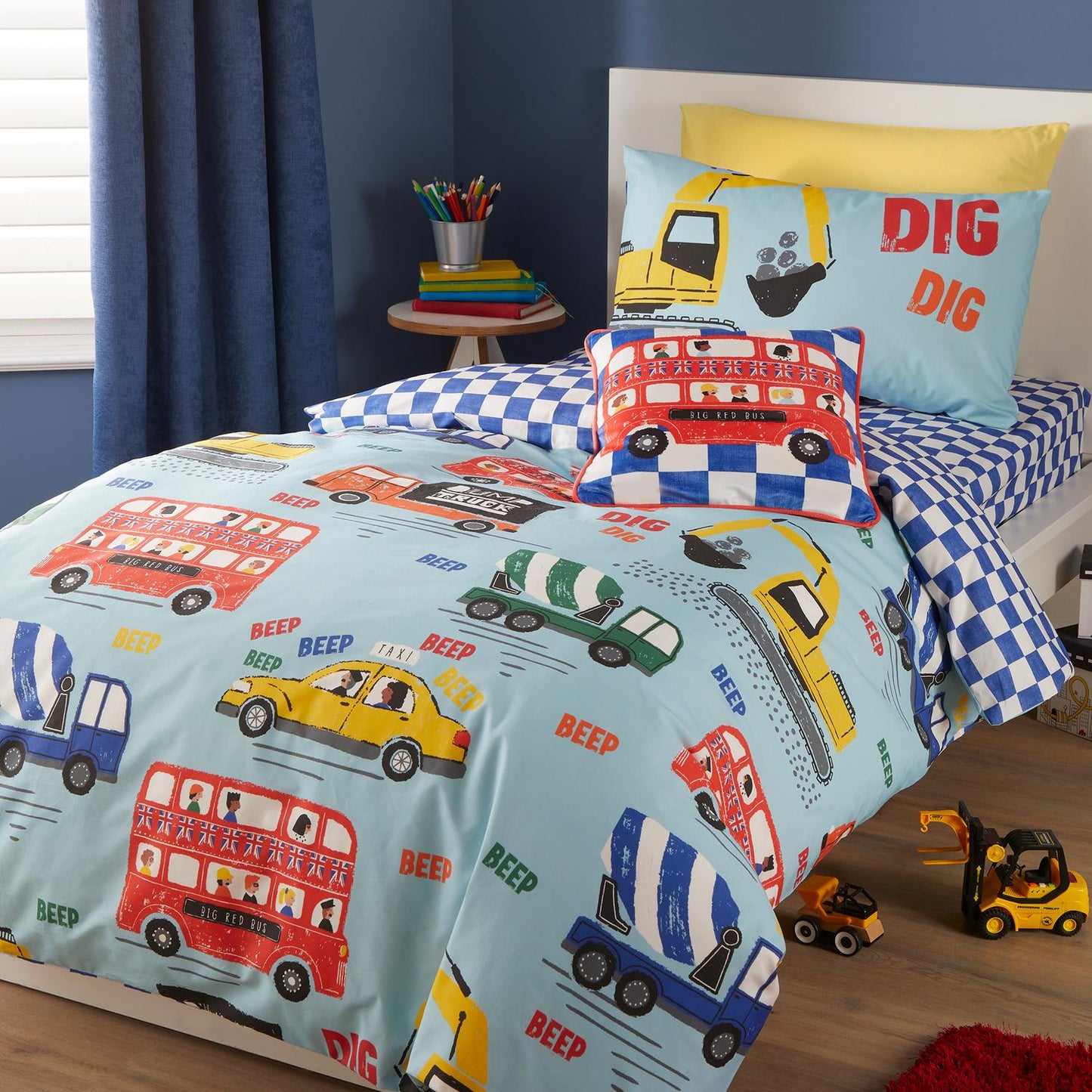 On The Move Blue Easy Care Kids Duvet Set