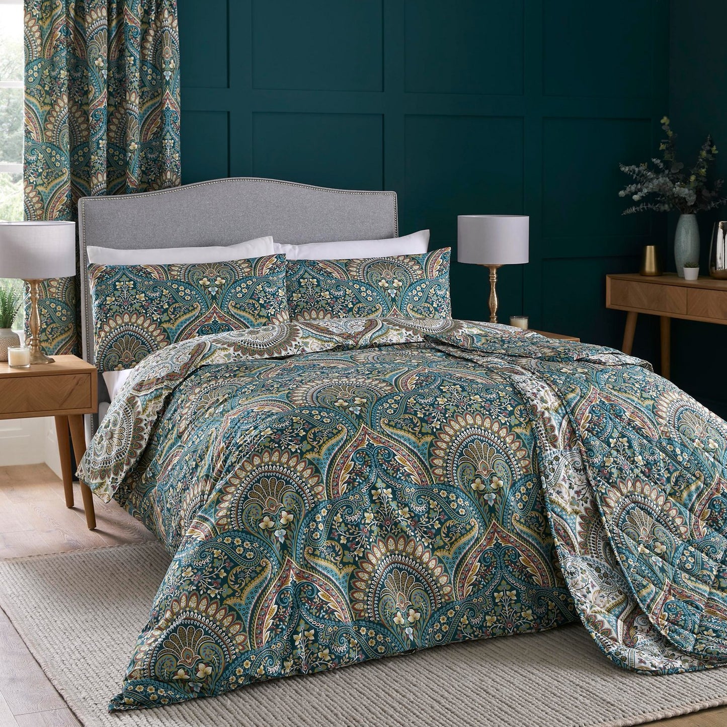 Palais Teal Quilted Bedspread