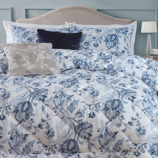 Laura Ashley Adwick Trail 10.5 Tog Coverless Duvet Set