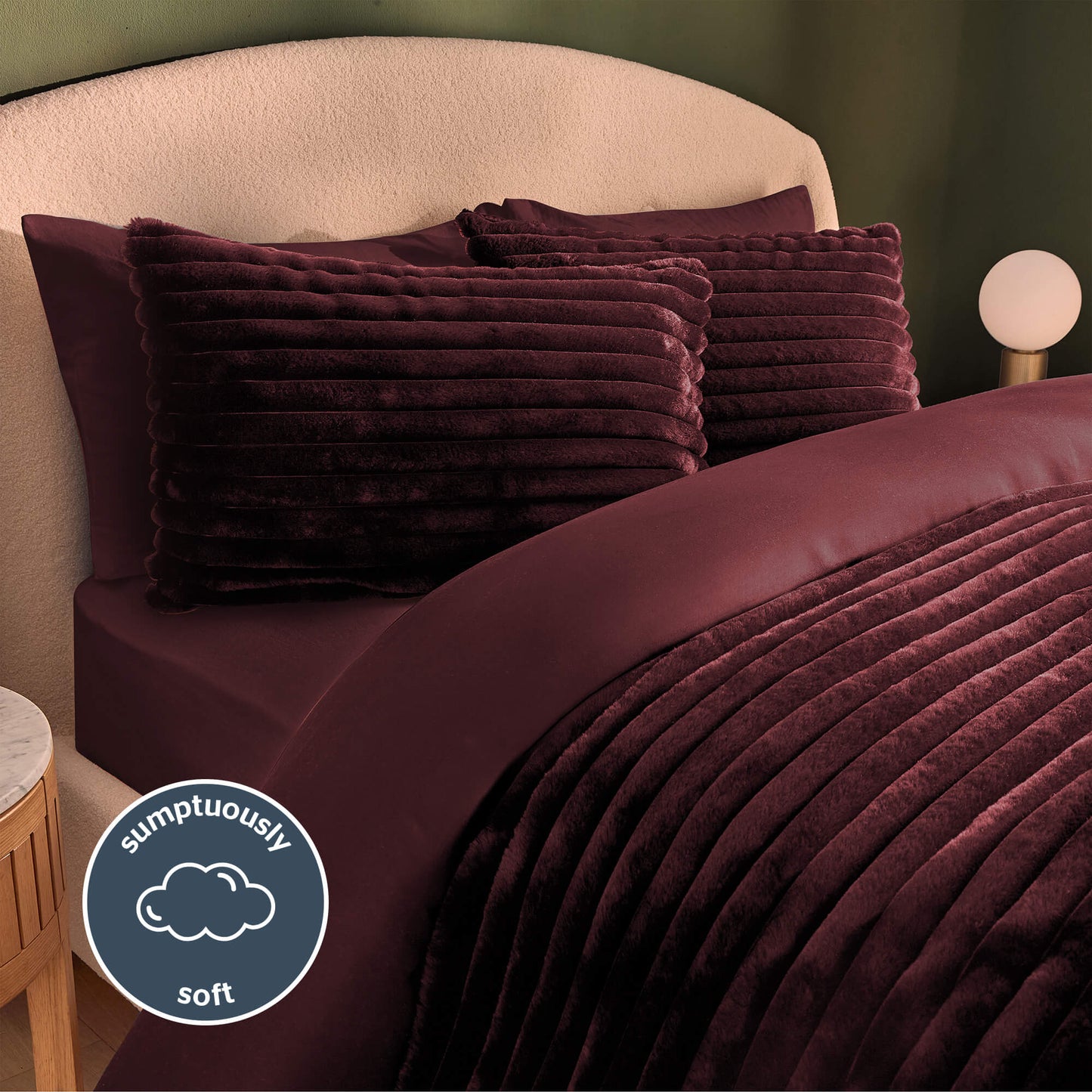 Silentnight Faux Fur Berry Reversible Duvet Set
