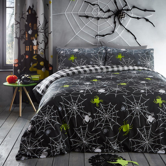 Halloween Spiders Glow in the Dark Reversible Duvet Set
