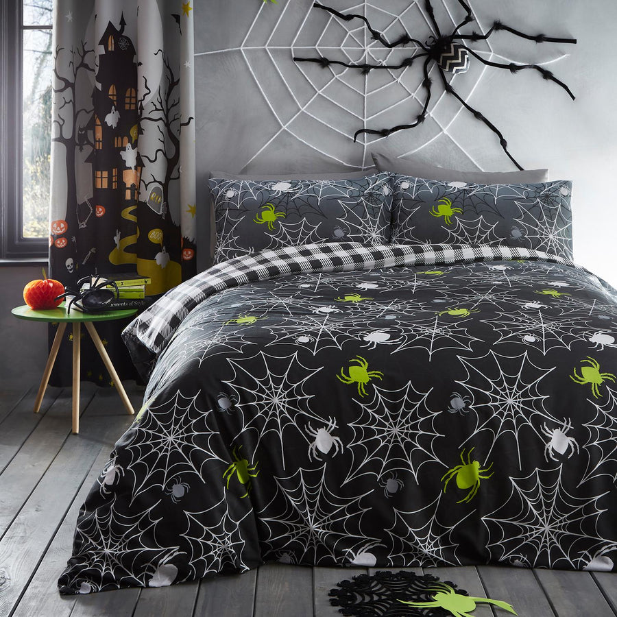 Halloween Spiders Glow in the Dark Reversible Duvet Set