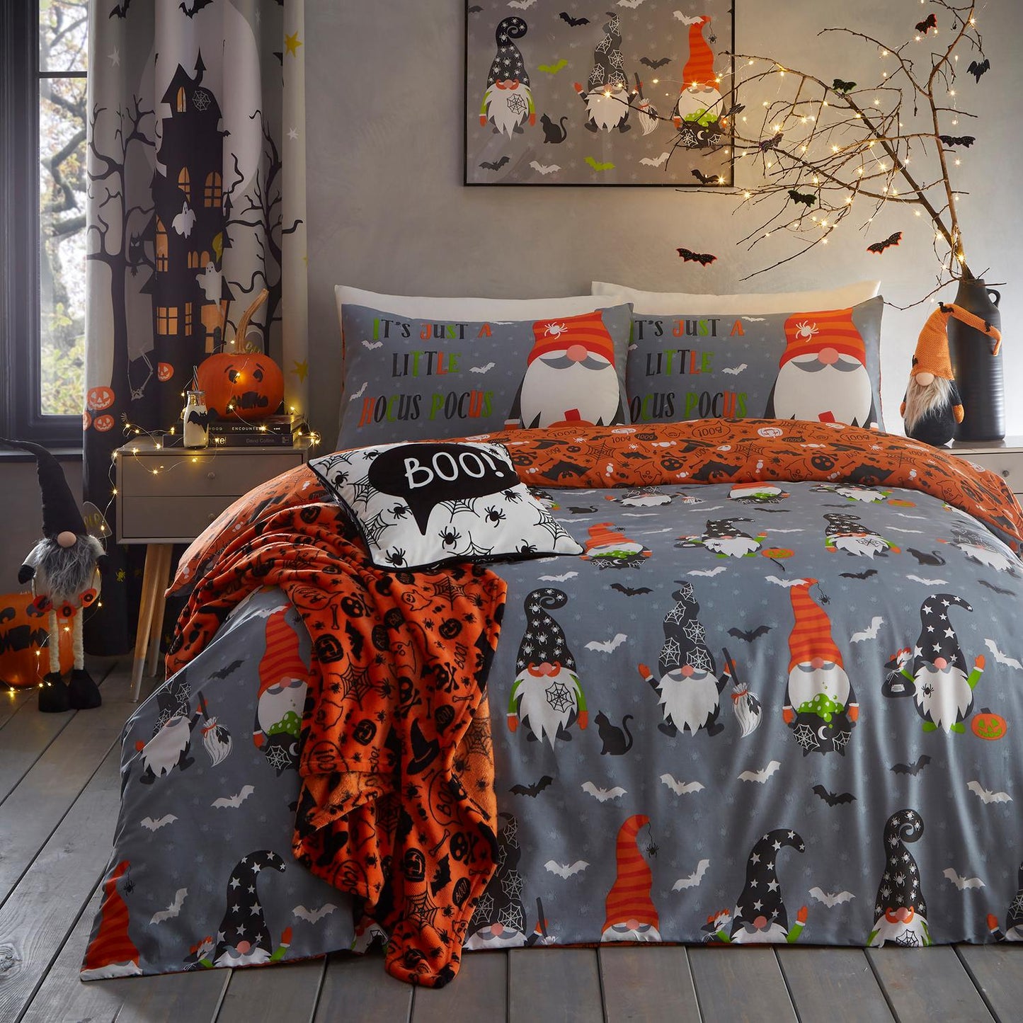 Scary Gonks Glow in the Dark Grey Reversible Duvet Set