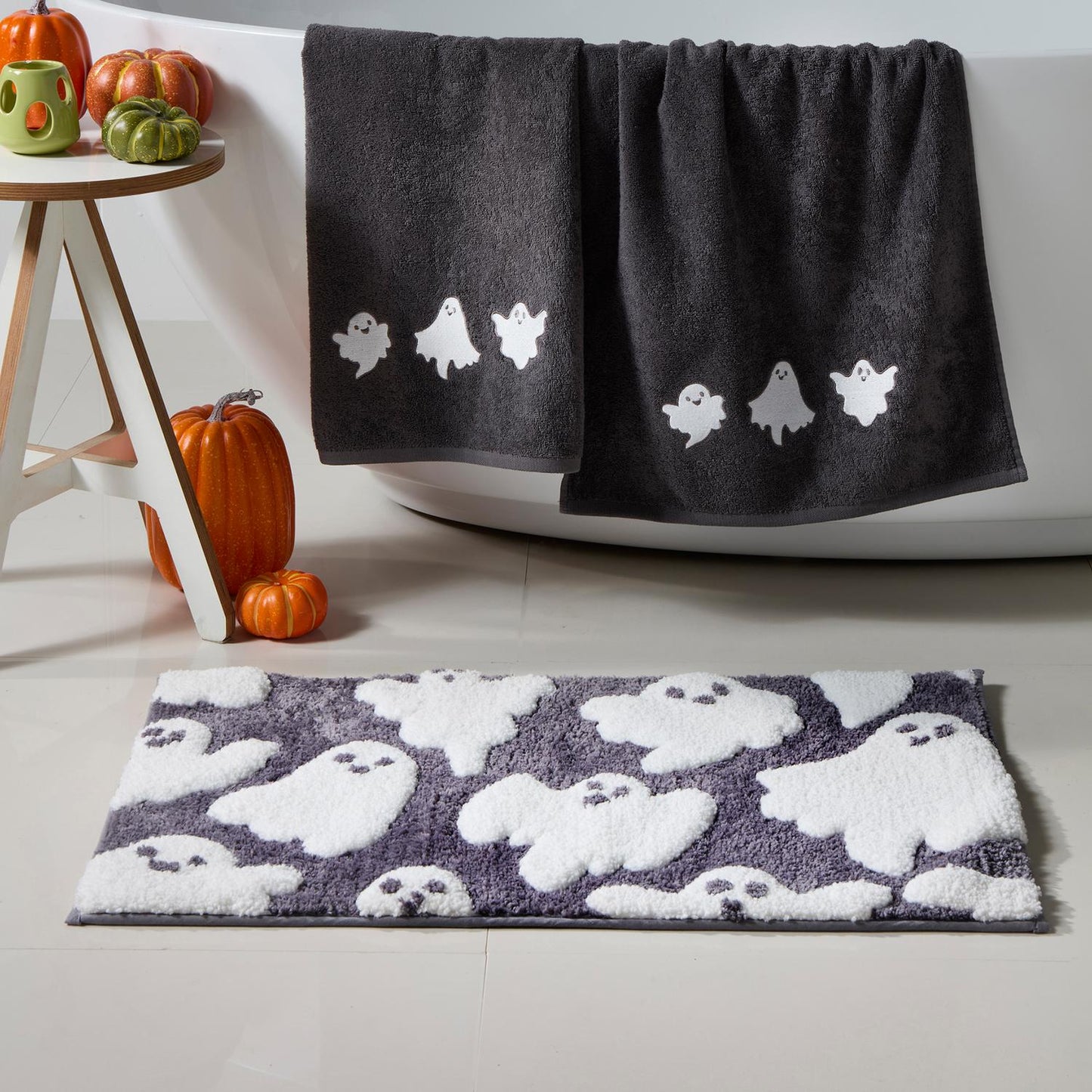 Spooky Ghosts Non-Slip Reverse Bath Mat