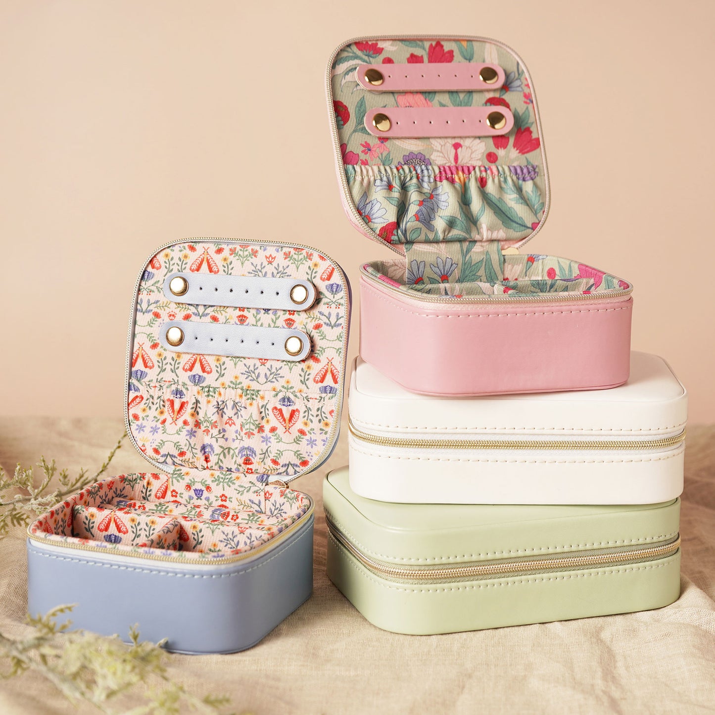 Sophia Lane White and Blue Floral Jewellery Box