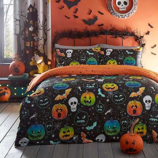 Scary Pumpkins Glow in the Dark Reversible Duvet Set