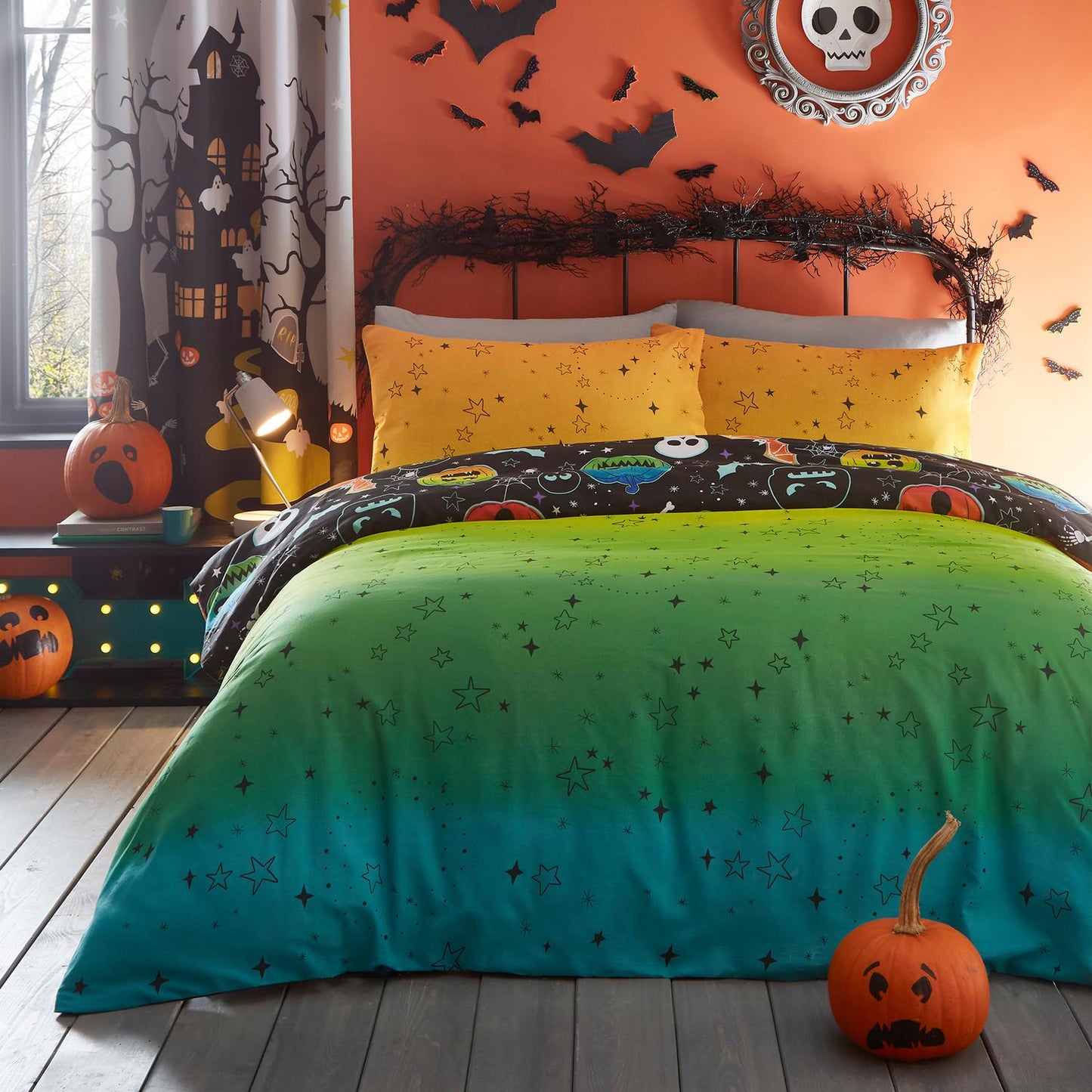 Scary Pumpkins Glow in the Dark Reversible Duvet Set