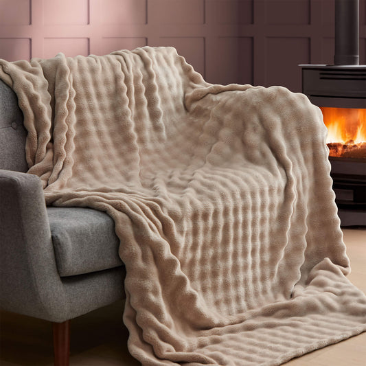 Silentnight Snugsie Natural Bubble Fleece Throw