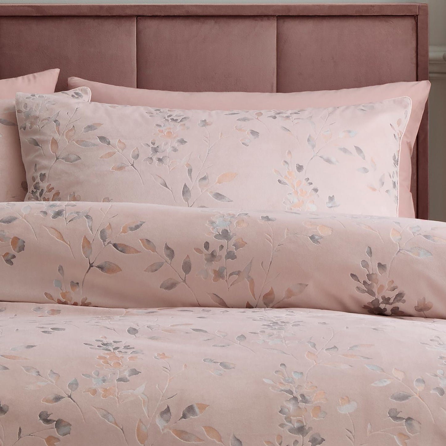 Metallic Leaf Pink Velvet Duvet Set