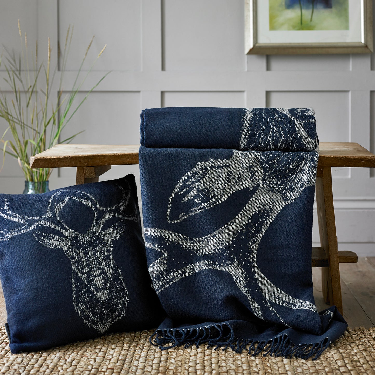 The Lyndon Company Stag  Navy Soft Knitted Throw (140cm x 185cm)