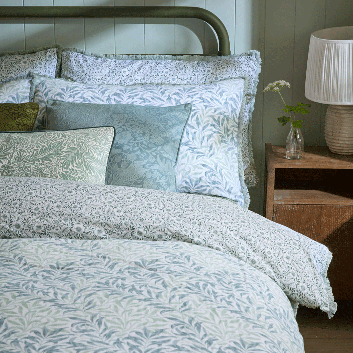 William Morris At Home Willow Bough Sage Standard Pillowcase (Pair)