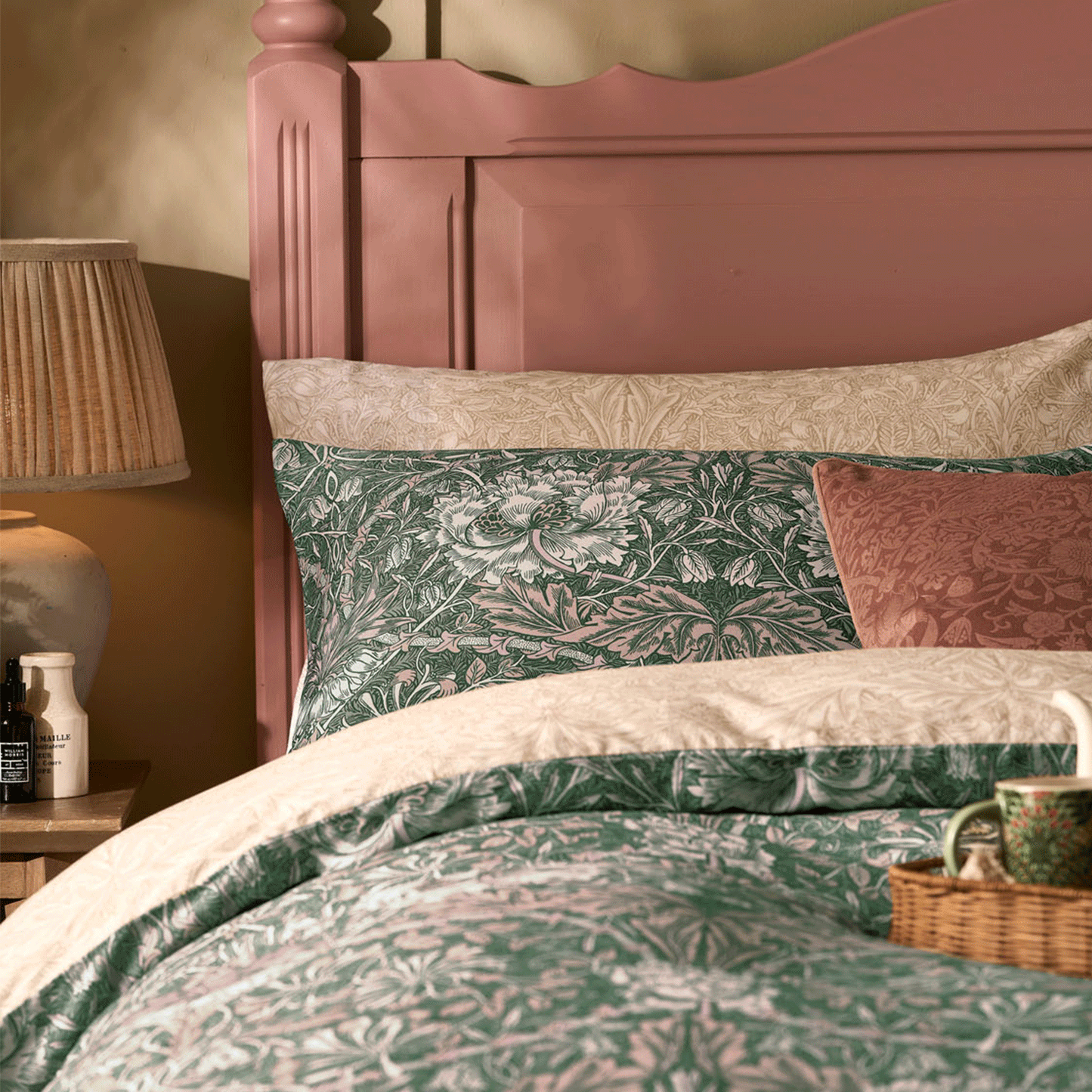 William Morris At Home Honeysuckle & Tulip Sage-Plaster Cotton Duvet Set