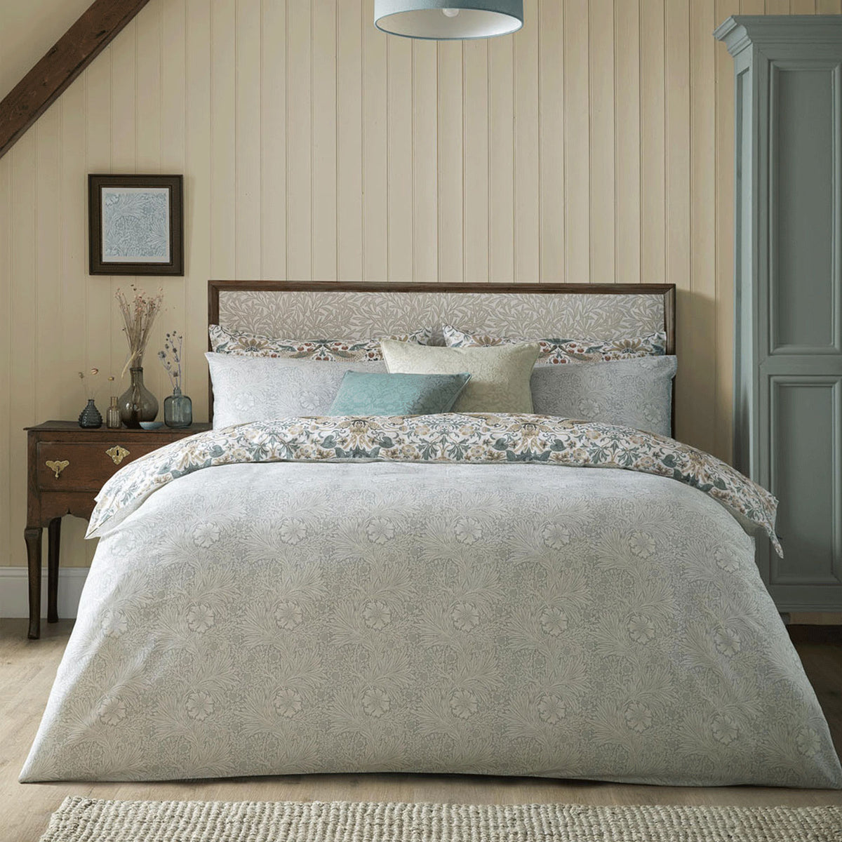 William Morris At Home Strawberry Thief Hessian Cotton Duvet Set