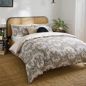 William Morris At Home Michaelmas Daisy Cotton Duvet Set