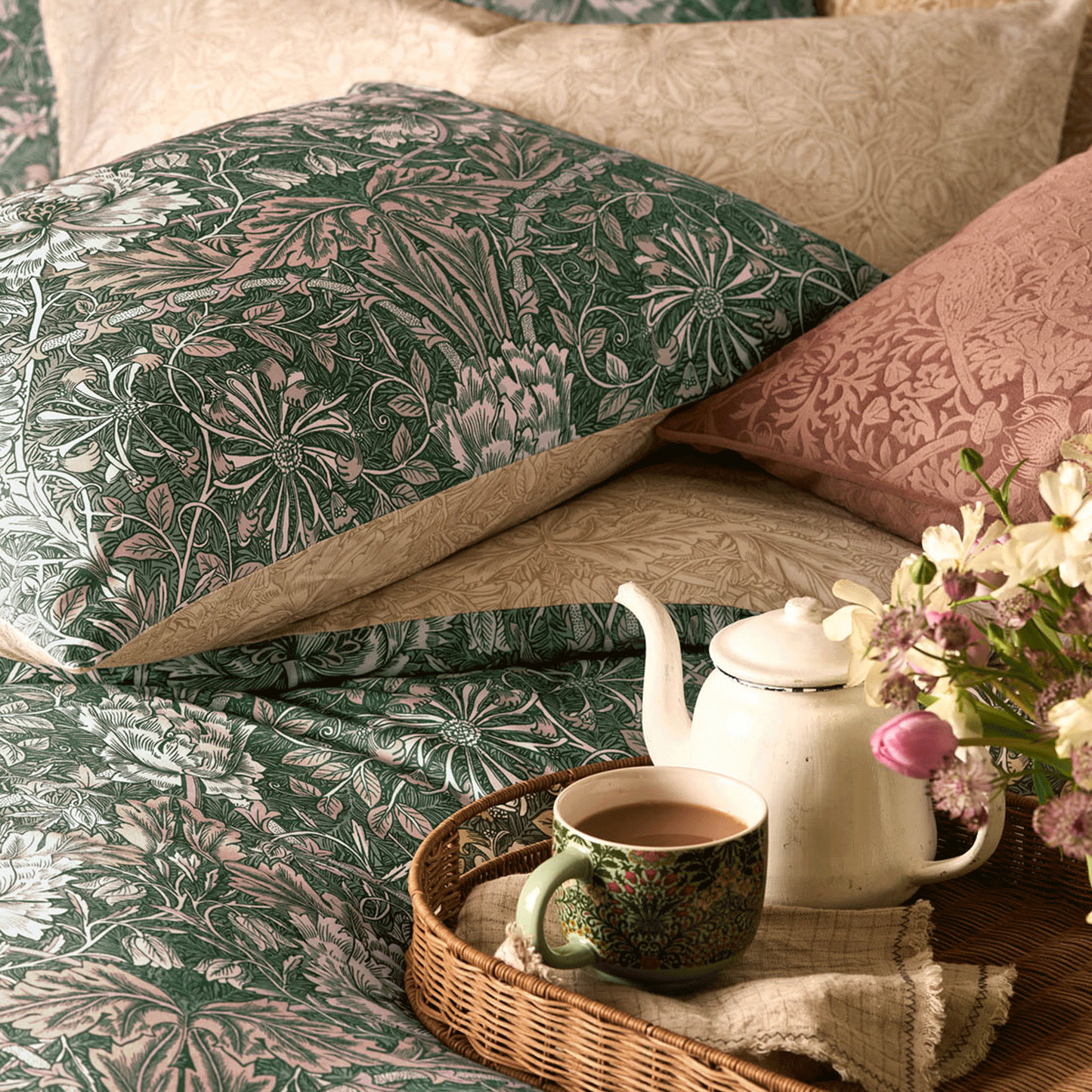William Morris At Home Honeysuckle & Tulip Sage-Plaster Cotton Duvet Set