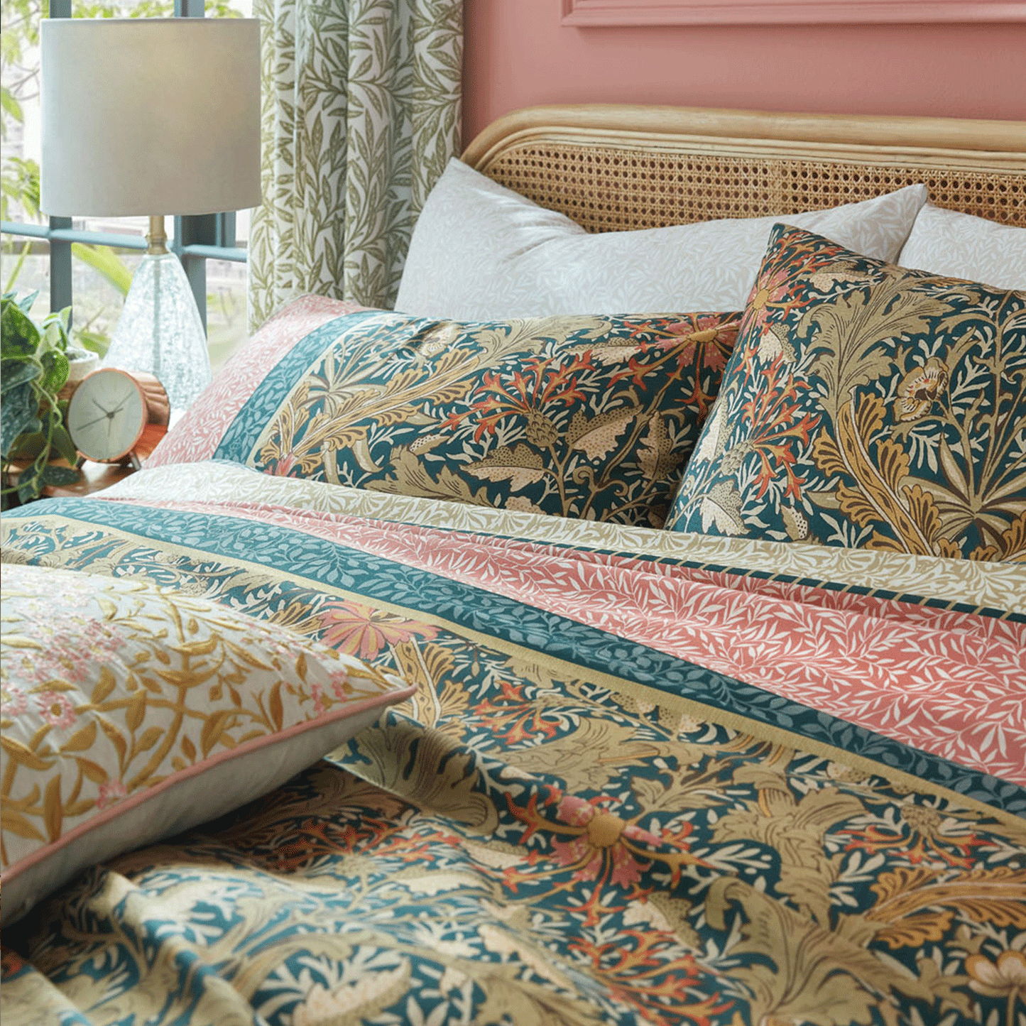 William Morris At Home Kelmscott Navy Rose Cotton Duvet Set