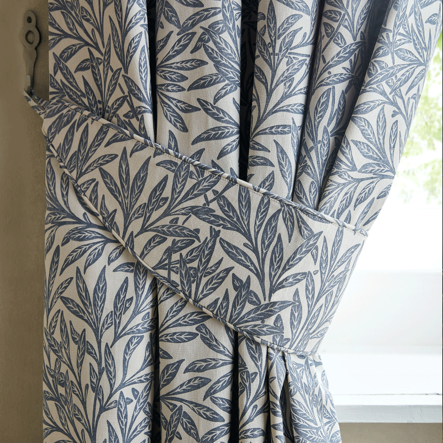 William Morris At Home Original Willow Indigo Curtain Tie Back Pair