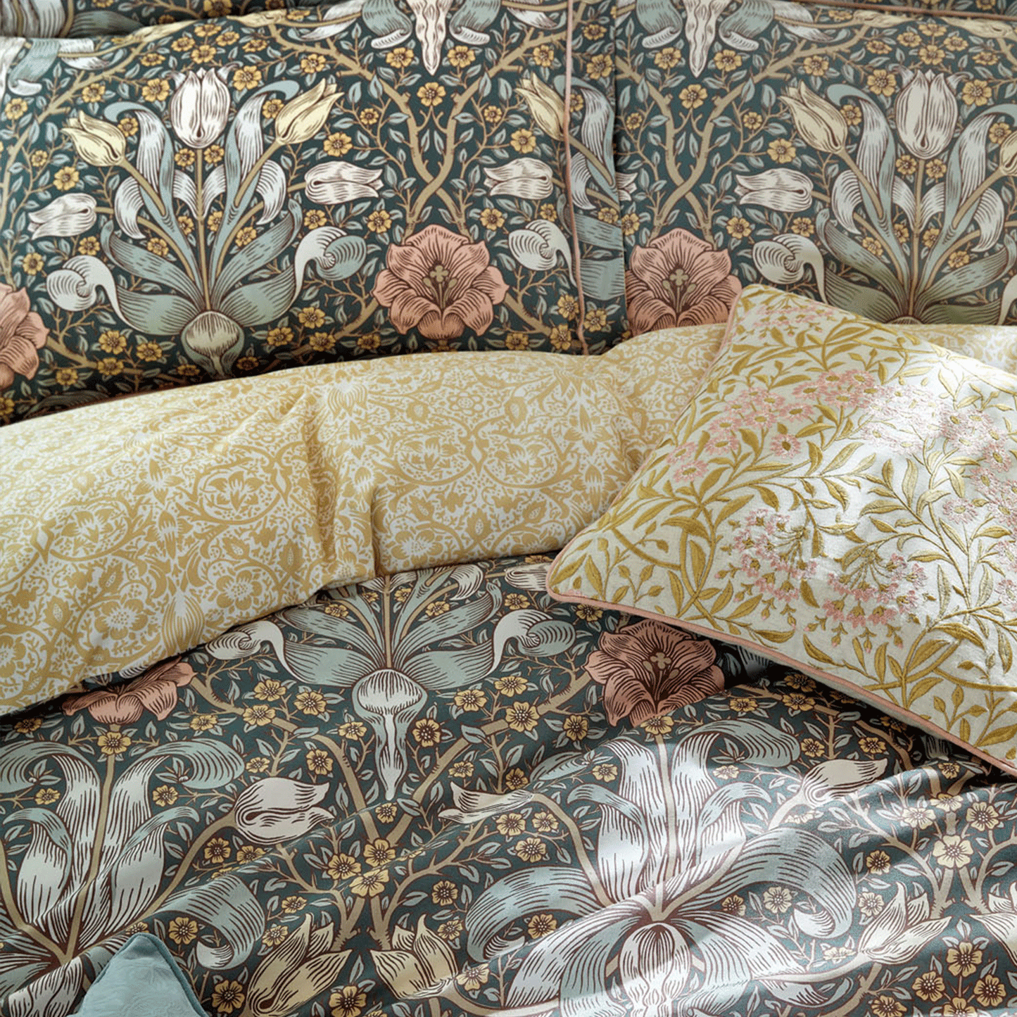 William Morris At Home Spring Thicket Mineral Cotton Duvet Set