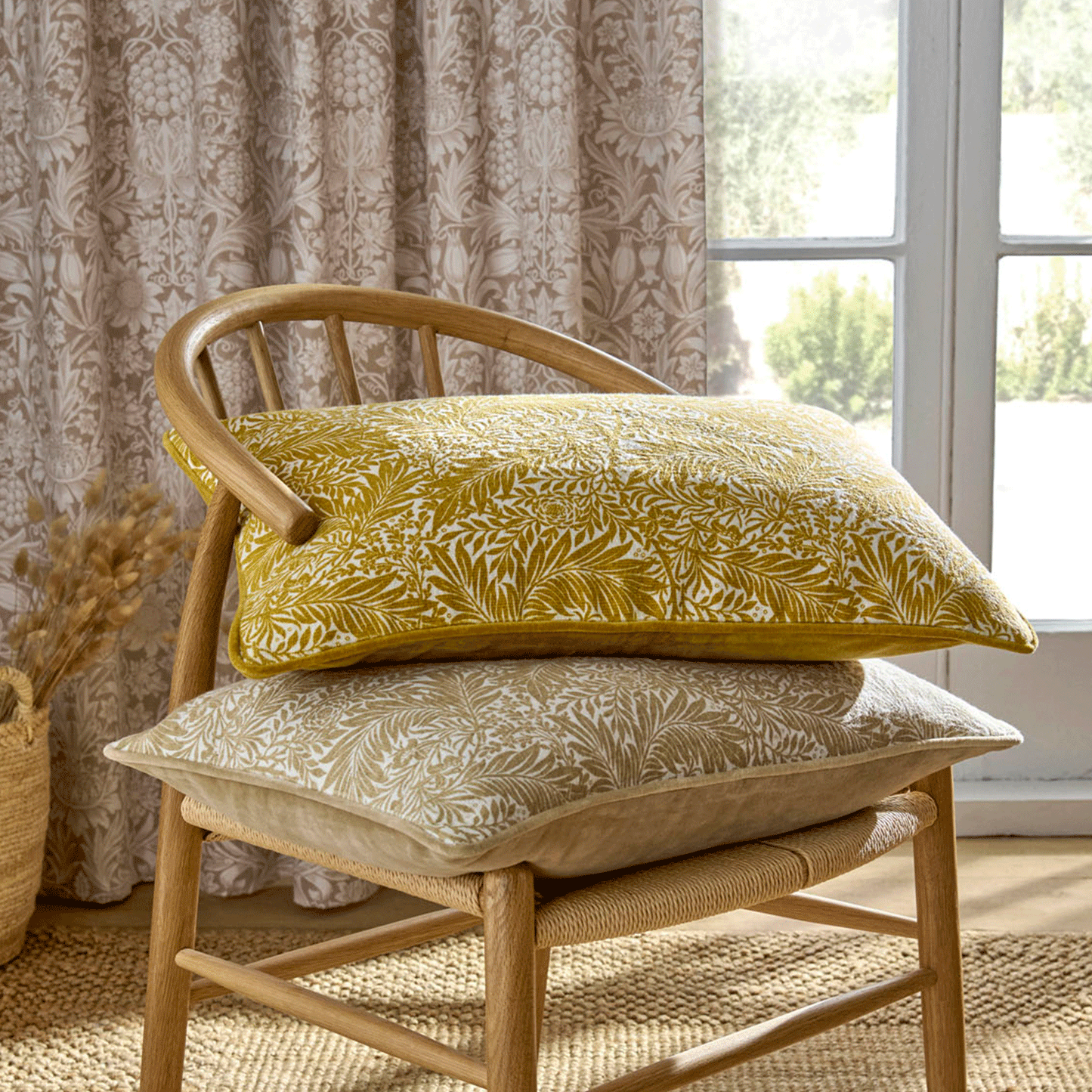 William Morris At Home Larkspur Hessian Natural Cushion (40cm x 60cm)