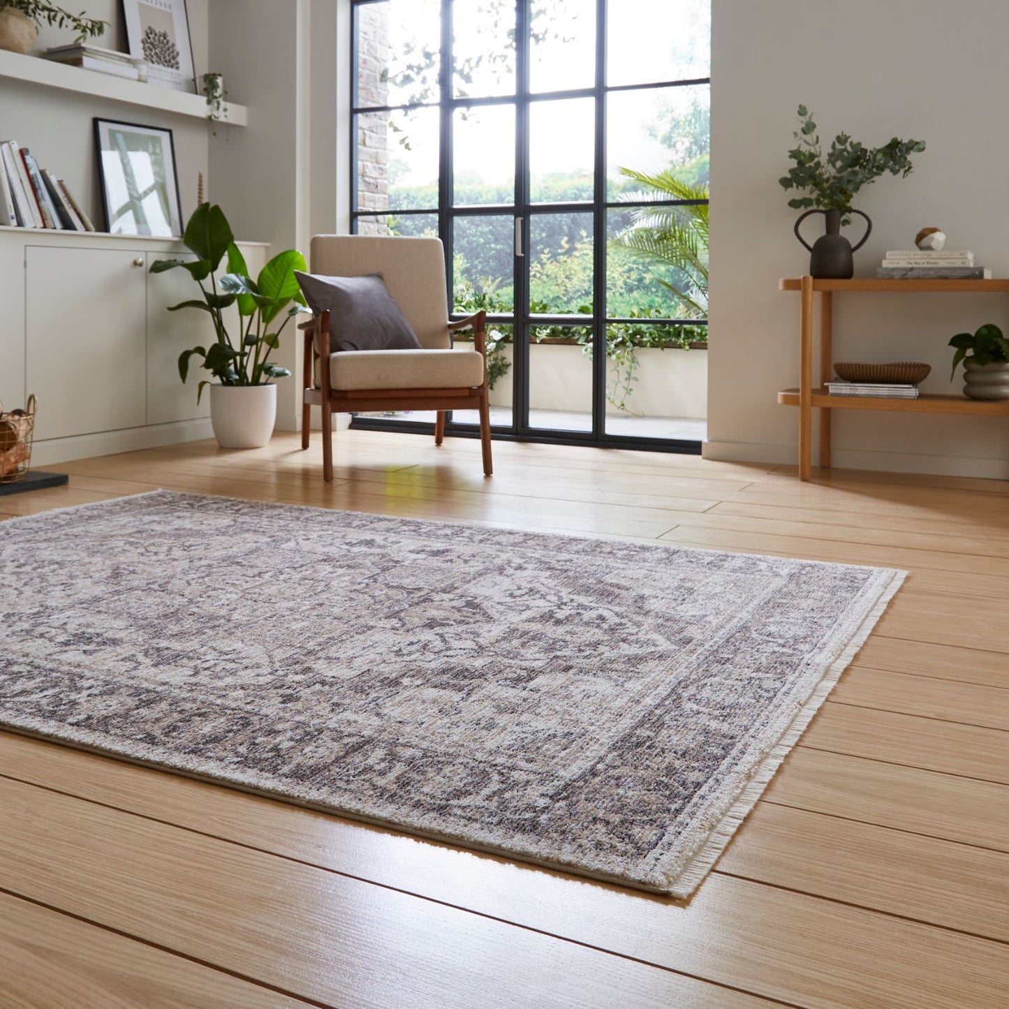 Vintage 35018 Grey Traditional Rug