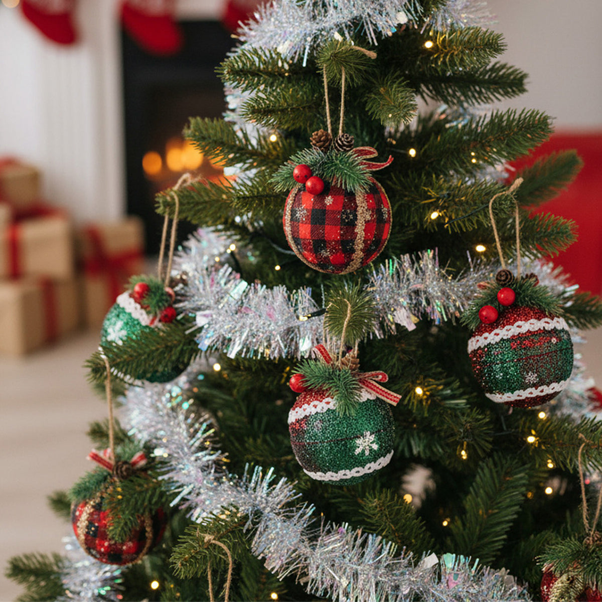 Traditional White Red and Green Christmas Bauble 9 Pack