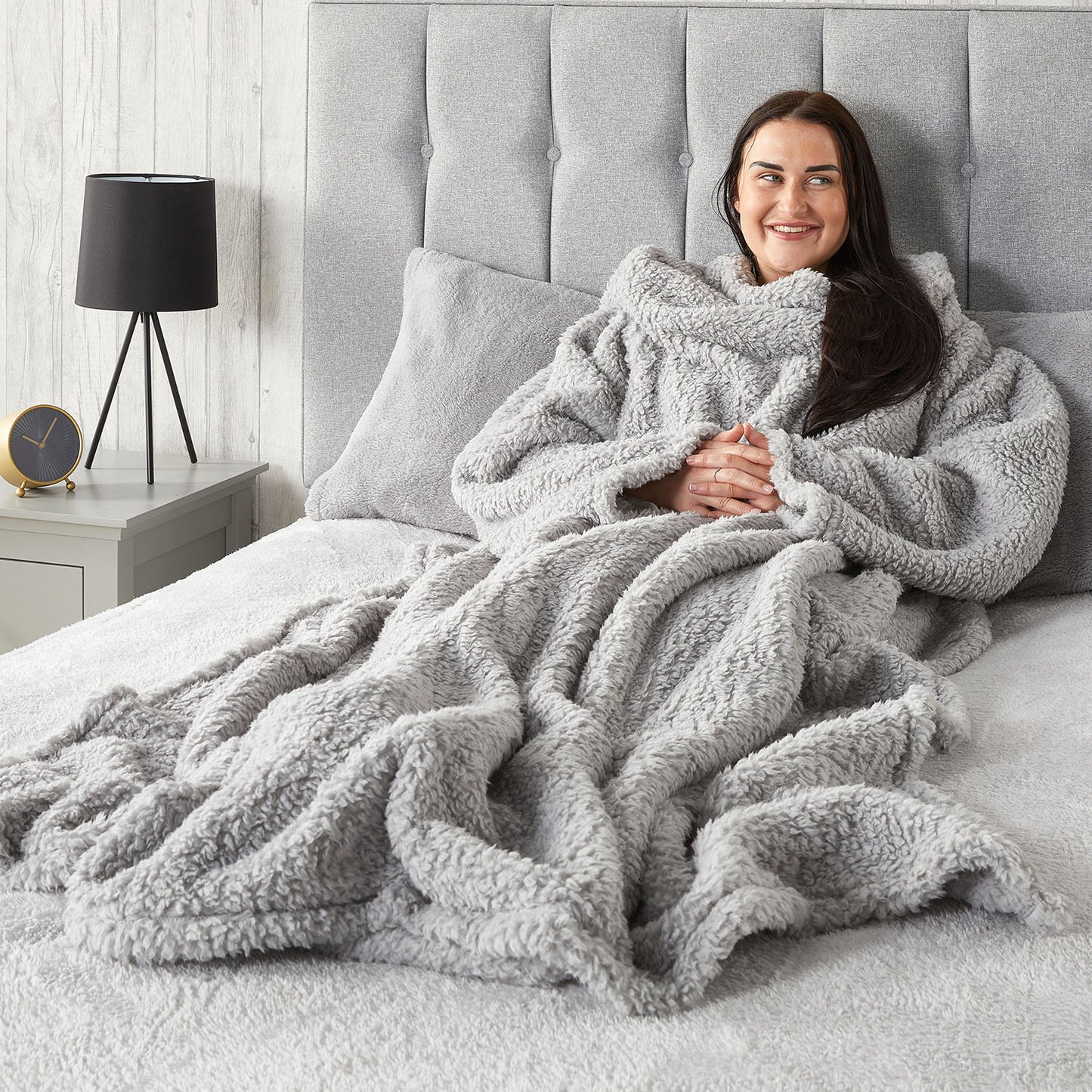 Teddy Fleece Grey Relaxing Wearable Blanket