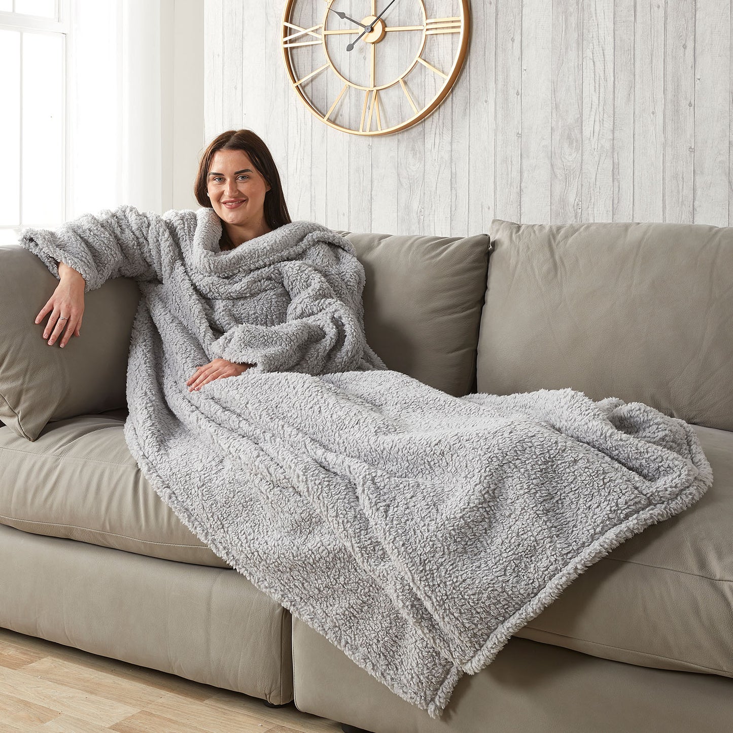 Teddy Fleece Grey Relaxing Wearable Blanket