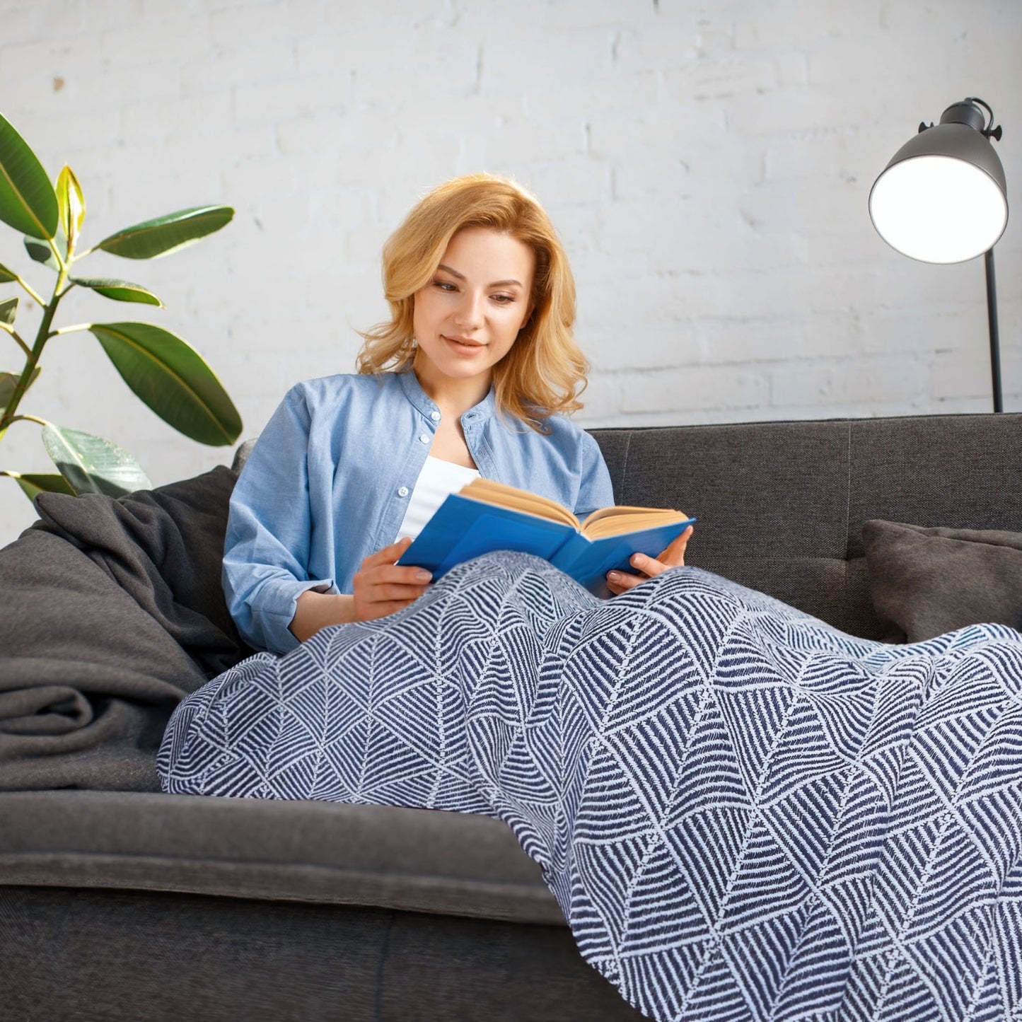 Zahra Navy Scandi Woven Recycled Cotton Throw