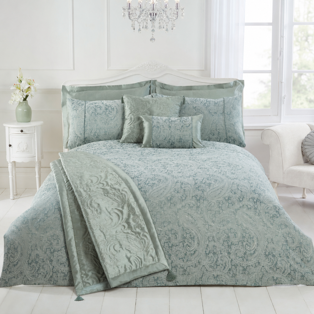 Paisley Soft Green Luxury Jacquard 6 Piece Bedding Bundle