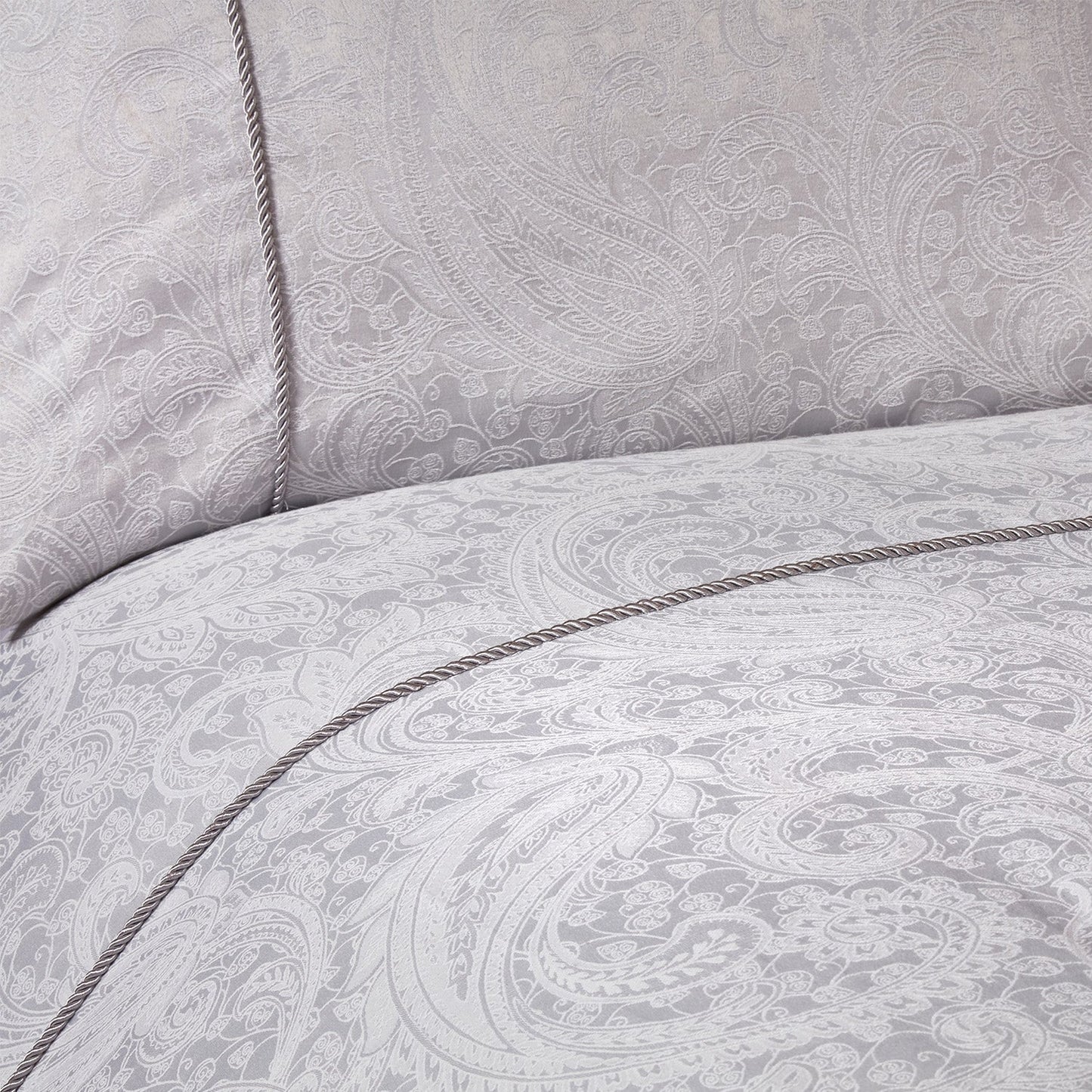 Paisley Silver Luxury Jacquard 6 Piece Bedding Bundle